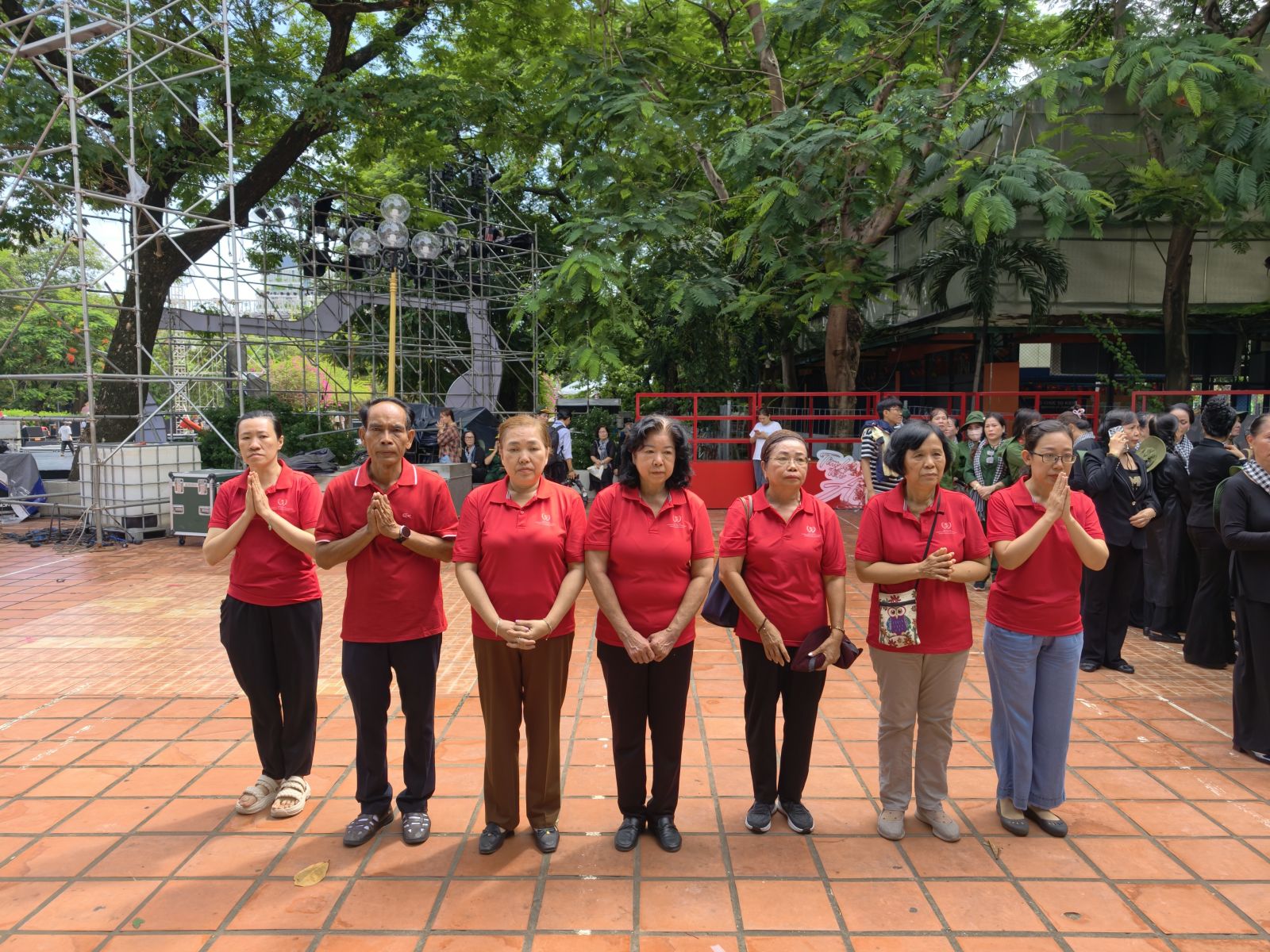 Hội bảo trợ Người khuyết tật và trẻ mồ côi Thành phố Hồ Chí Minh dâng hương tưởng niệm, tri ân các Anh hùng liệt sĩ nhân kỷ niệm 79 năm Ngày Thương binh - Liệt sĩ.